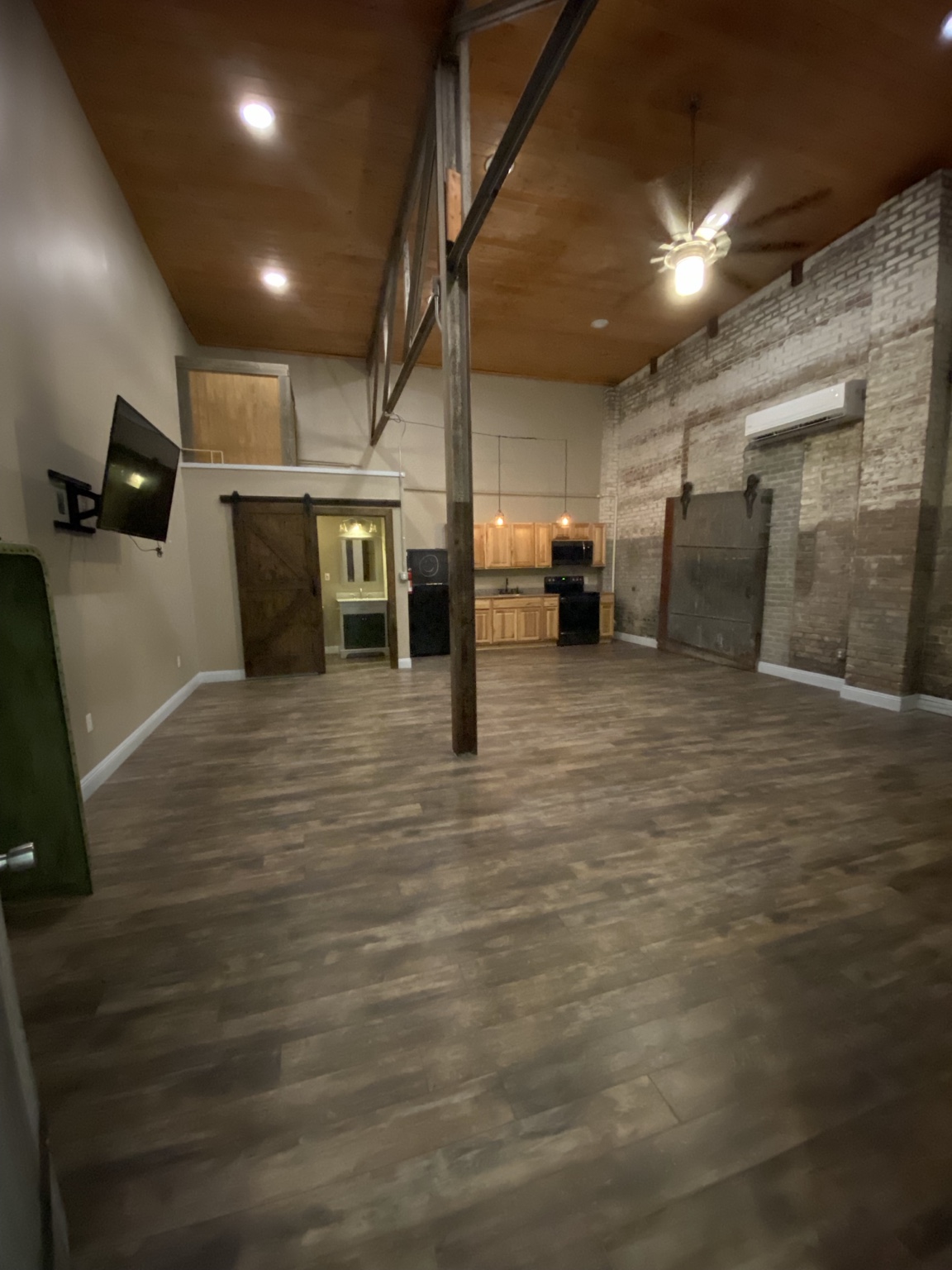 Open loft suite at The NEHI