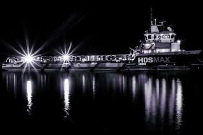 HOSMAX lightburst, black-and-white