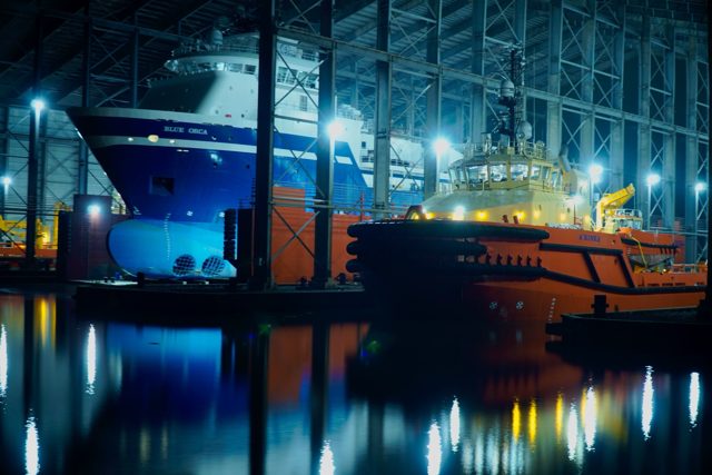 Shipyard blue/orange interior