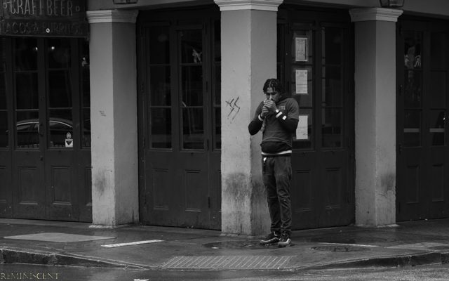 Arcade smoker, black-and-white