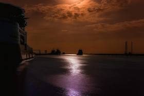 Copper moonlight — alternate