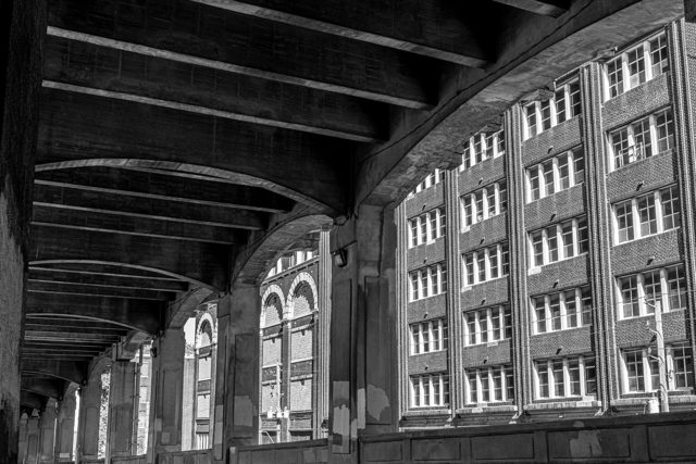 Arcade window rhythm, alternate